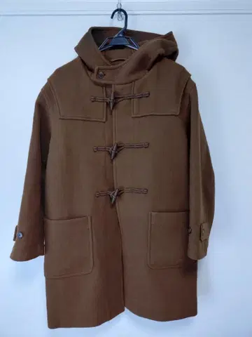 브라운 더플 코트 후드 부착