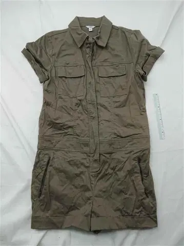 게스 GUESS 반팔 올인원 카키 계열 여성용