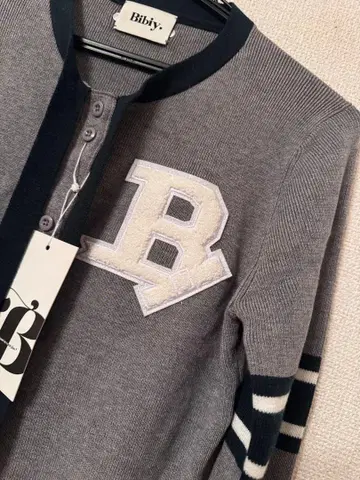 bibiy B. CLUB TIE CARDIGAN 당일 발송