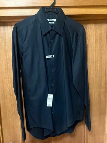 새상품 DKNY 긴팔 셔츠 블랙 남성용 M 상당 15 32/33