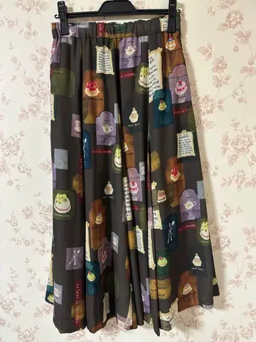 INGEBORG 스위트 프린트 플레어 롱 스커트 새상품급