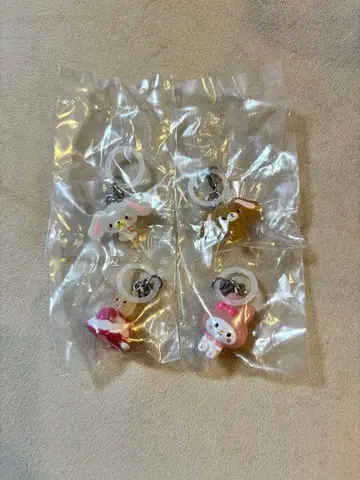 산리오 윳토메지루시 액세서리 4개 세트