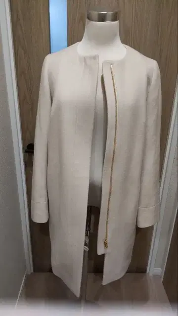 베이지 노카라 롱 코트 후드 부착