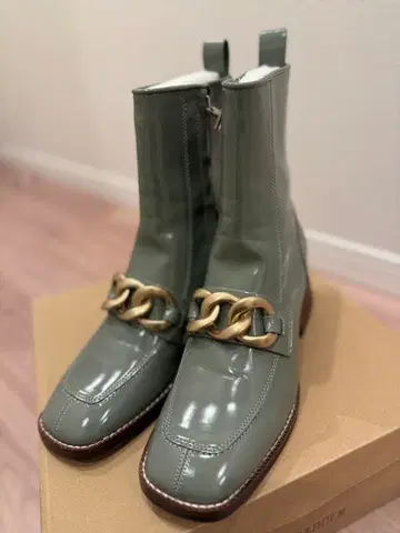 새상품급 스티브 매든 골드 체인 부츠