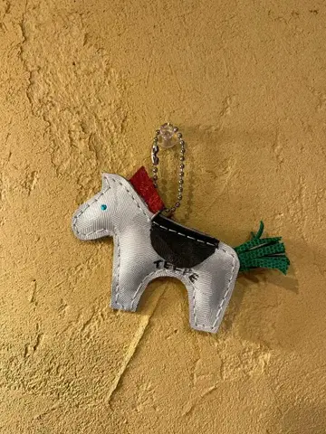 TV에서 소개된 [행운을 부르는 가죽 호스 참]