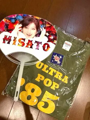 와타나베 미사토 울트라 팝 T셔츠 부채 핀 배지 미사용