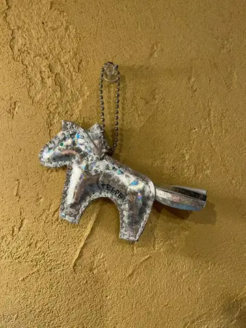 TV에서 소개된 [행운을 부르는 가죽 호스 참]