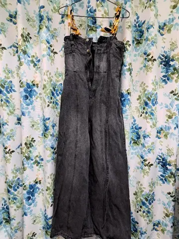 그레이 살로펫 버튼 포함