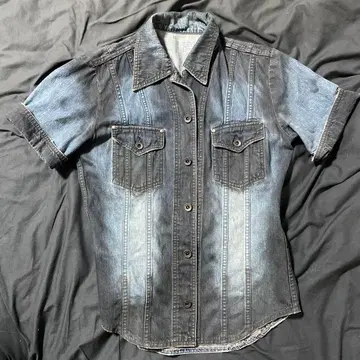 데님 블루 숏 슬리브 셔츠