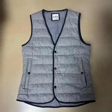 옷걸이 포함 타트라스 이너 다운 베스트