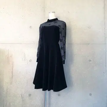 택 포함 새상품 시어 스타 라메 벨로아 블랙 원피스