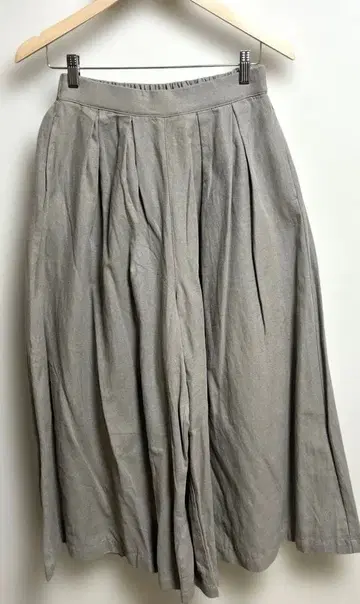 새상품 사만사 모스모스 면린넨 개더 스카초 베이지