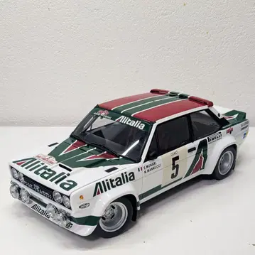 교쇼 1/18 피아트 131 아바르트 랠리카