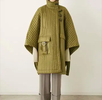 la peau de gem. nylon quilting poncho