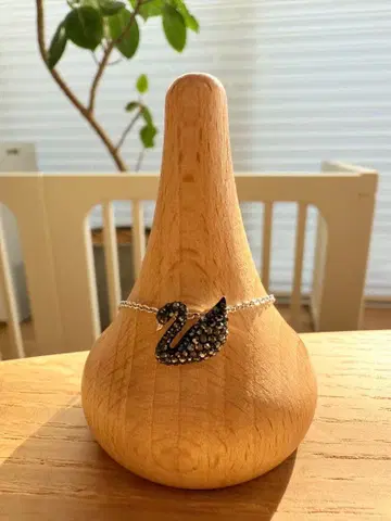 SWAROVSKI 스와로브스키 스완 목걸이 블랙 크리스탈