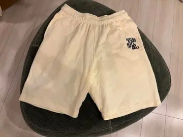 Kvi baba 화이트 숏 스웨트 팬츠 S 사이즈