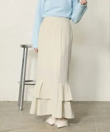 새상품! Elishe 큐빅 프릴 머메이드 스커트 M