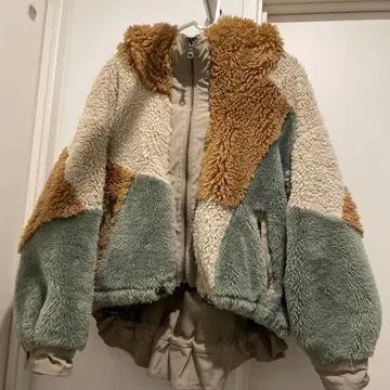 안젤리나 ANGELINA 플리스 봄버 자켓 후드 부착