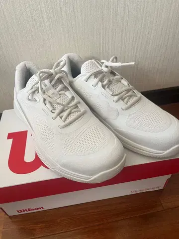 Wilson 화이트 스니커즈