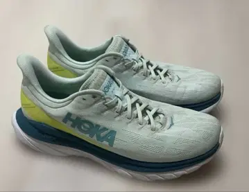 HOKA ONE ONE MACH 4