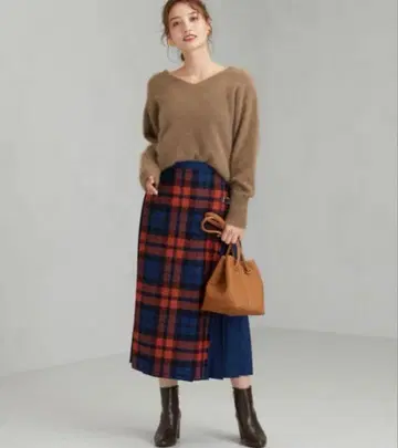 미사용 오닐 오브 더블린 체크 롱 스커트 플리츠 블루 레드