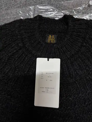 바토너 SPREAD ARAN CREW NECK KNIT 블랙