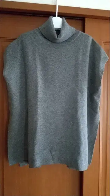 미사용 MICA&DEAL 터틀넥 니트 베스트 마이카앤딜