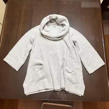 DKNY 오프 터틀 니트 스웨터