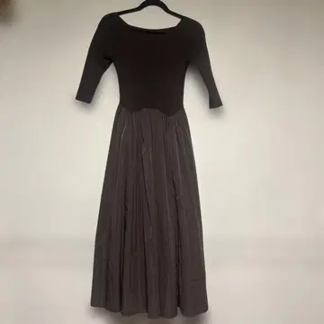 다크 브라운 긴팔 롱 원피스