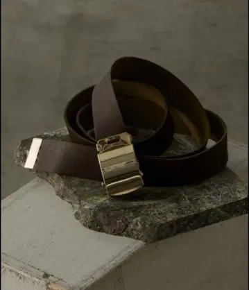 미사용 새상품 윔 가젯 가죽 GI 벨트 다크 브라운