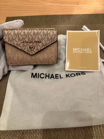 MICHAEL KORS 3단 폴더형 지갑 골드 계열