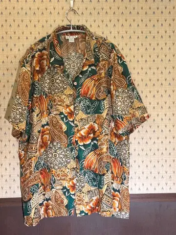 STUNT 꽃무늬 실크 반팔 셔츠