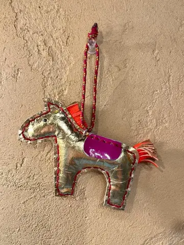 TV에서 소개된 [행운을 부르는, 가죽 호스 참]