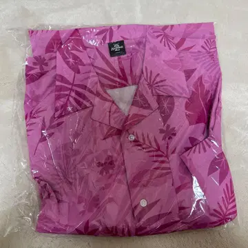 주토피아 핑크 잎사귀 패턴 셔츠 미사용 1번 복권