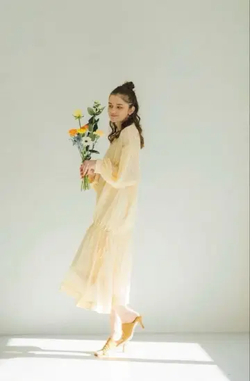 pinue 시어 스트라이프 원피스 크림