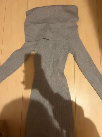 그레이 후드 부착 리브 긴팔 상의