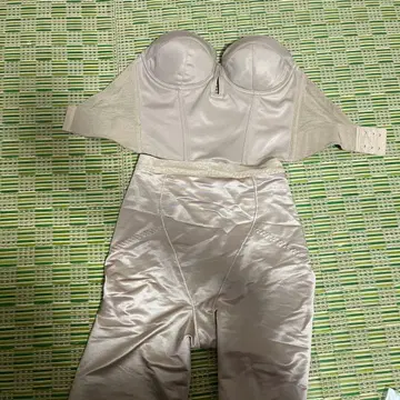 트리트 드레싱 브라이덜 이너 The Treat Dressing