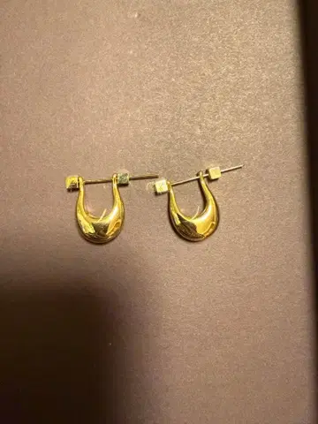 골드 후프형 귀걸이