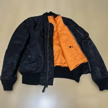 알파인더스트리 ALPHA INDUSTRIES 새상품급 자켓