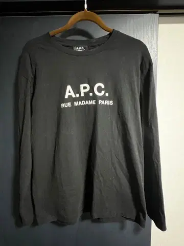A.P.C. 블랙 긴팔 T셔츠