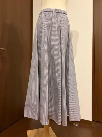 23구 40 칸밤 플레어 스커트 새상품급