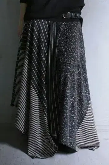 안티카 비대칭 드레이프 롱 스커트