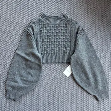 마크루르 그레이 벌룬 슬리브 크롭 니트 일본제