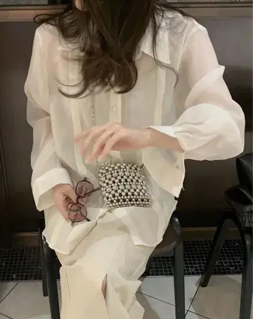 mieajunar line shirt