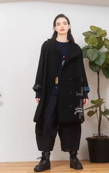 새상품급 센소유니코 지우 코트