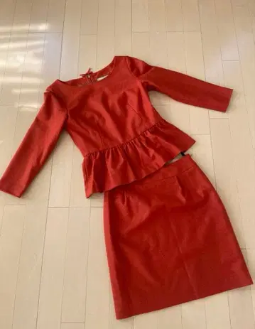 ROPE 로페 페플럼 셋업