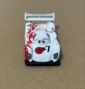 토미카 카즈 슈 토도로키