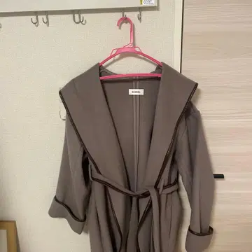 [ 익명 배송 ] SNIDEL 스나이델 파이핑 후드 롱 코트