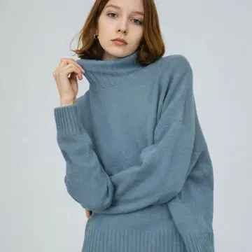 유나이티드 도쿄 캐시미어 혼방 퍼폼 하이넥 니트