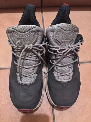 호카 마하 2 스니커즈 12 그레이/네이비 26.5